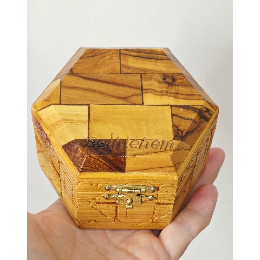 Vintage Handmade Wood Trinket Box Handcrafted in the Holy Land (Bethlehem)